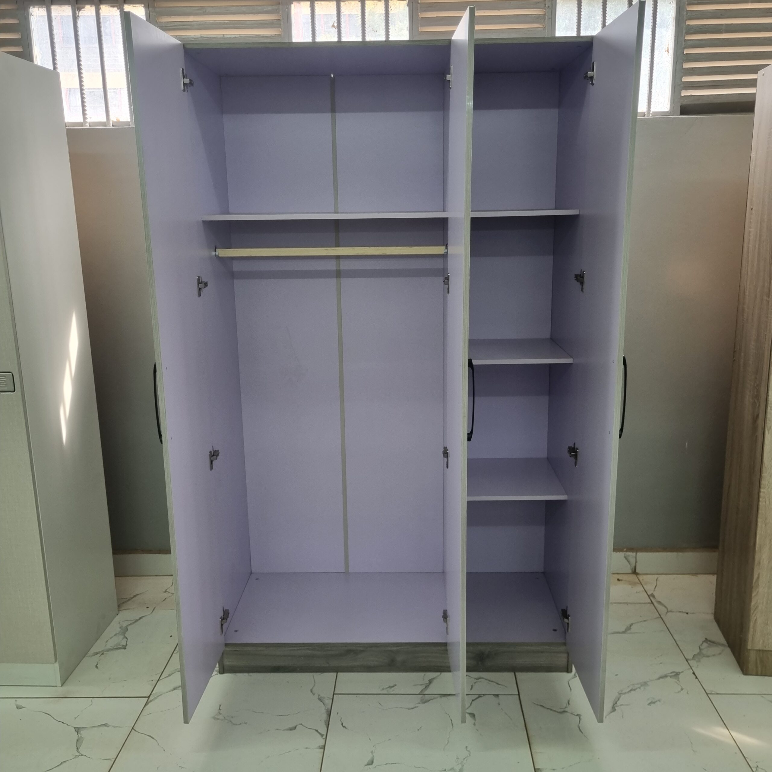 GF Wardrobe 3DOOR 2051-3