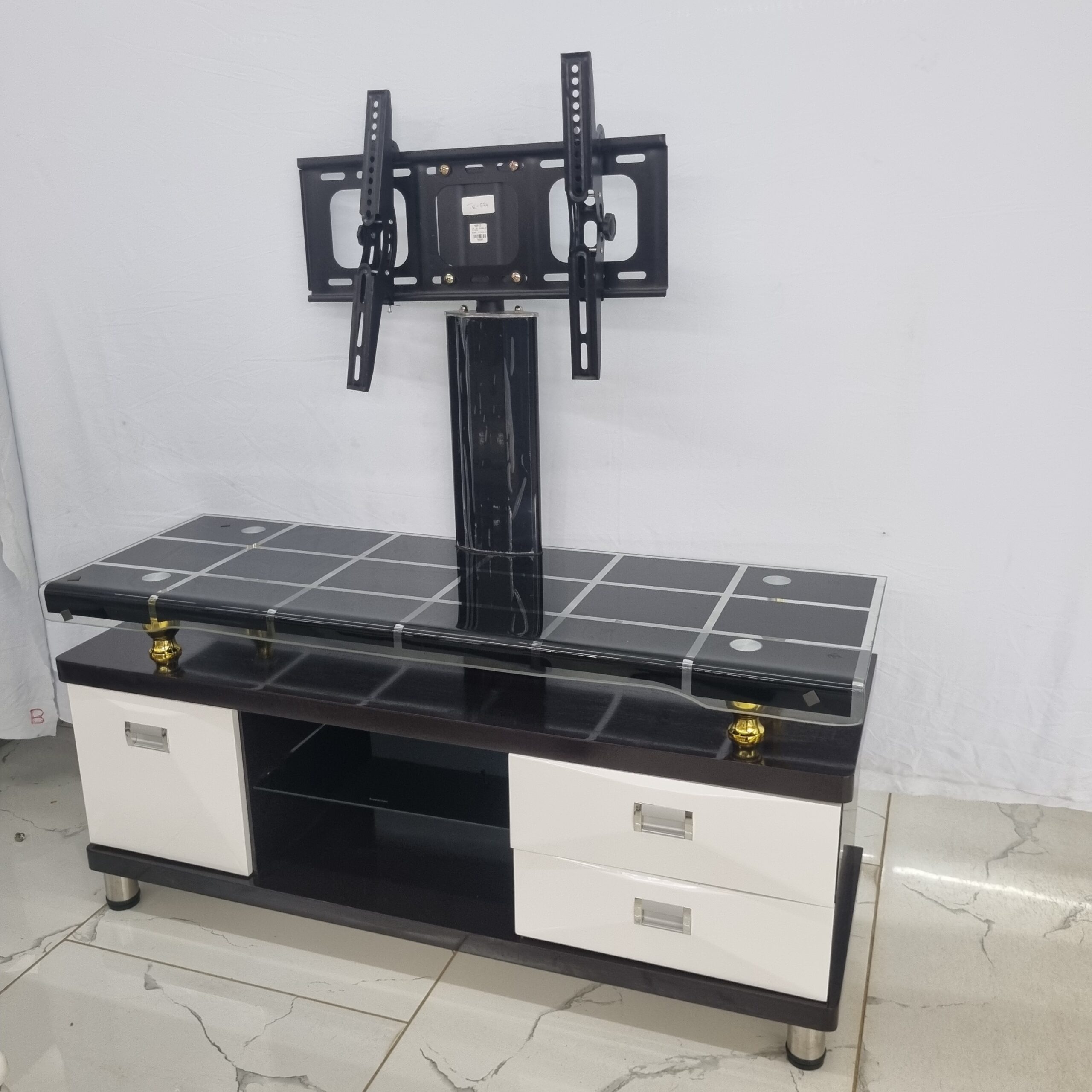 UH TV Stand V-624