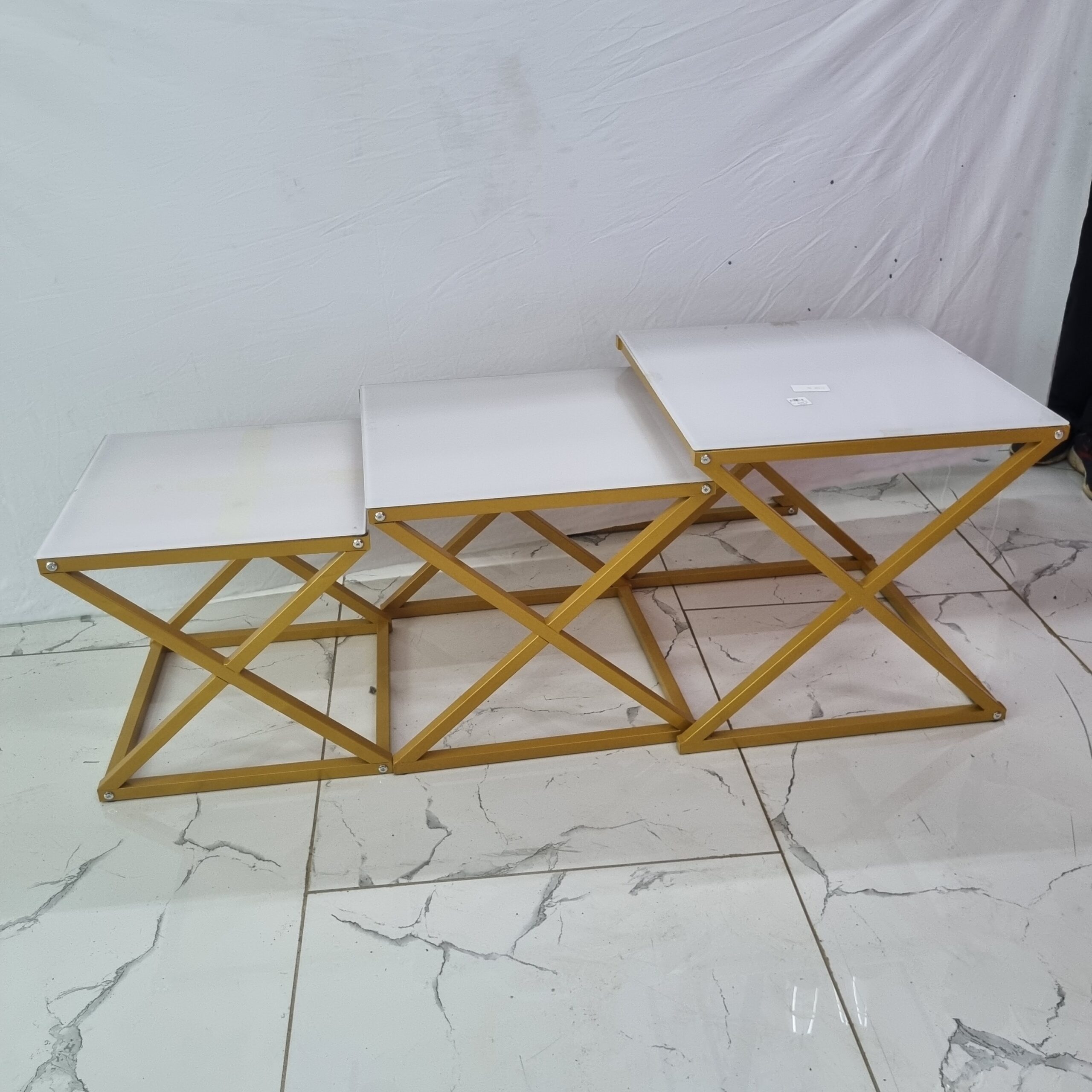 UH Coffee Table DFB-10