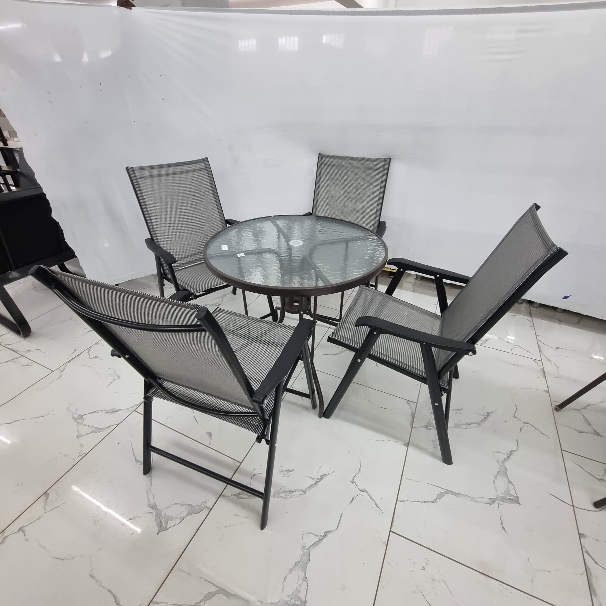 UH Rattan Table
