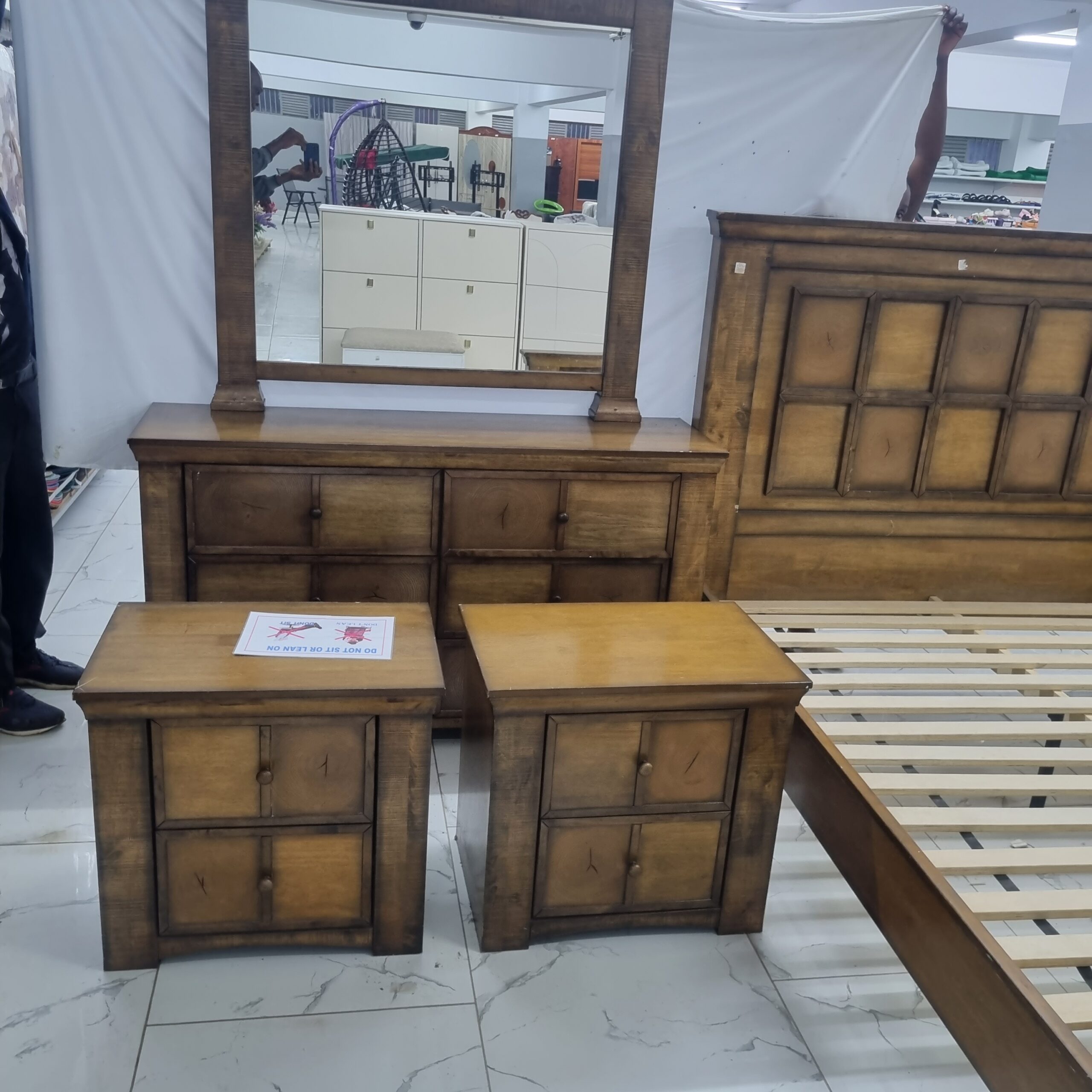OE Harmony King Bed