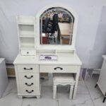 dressing mirror