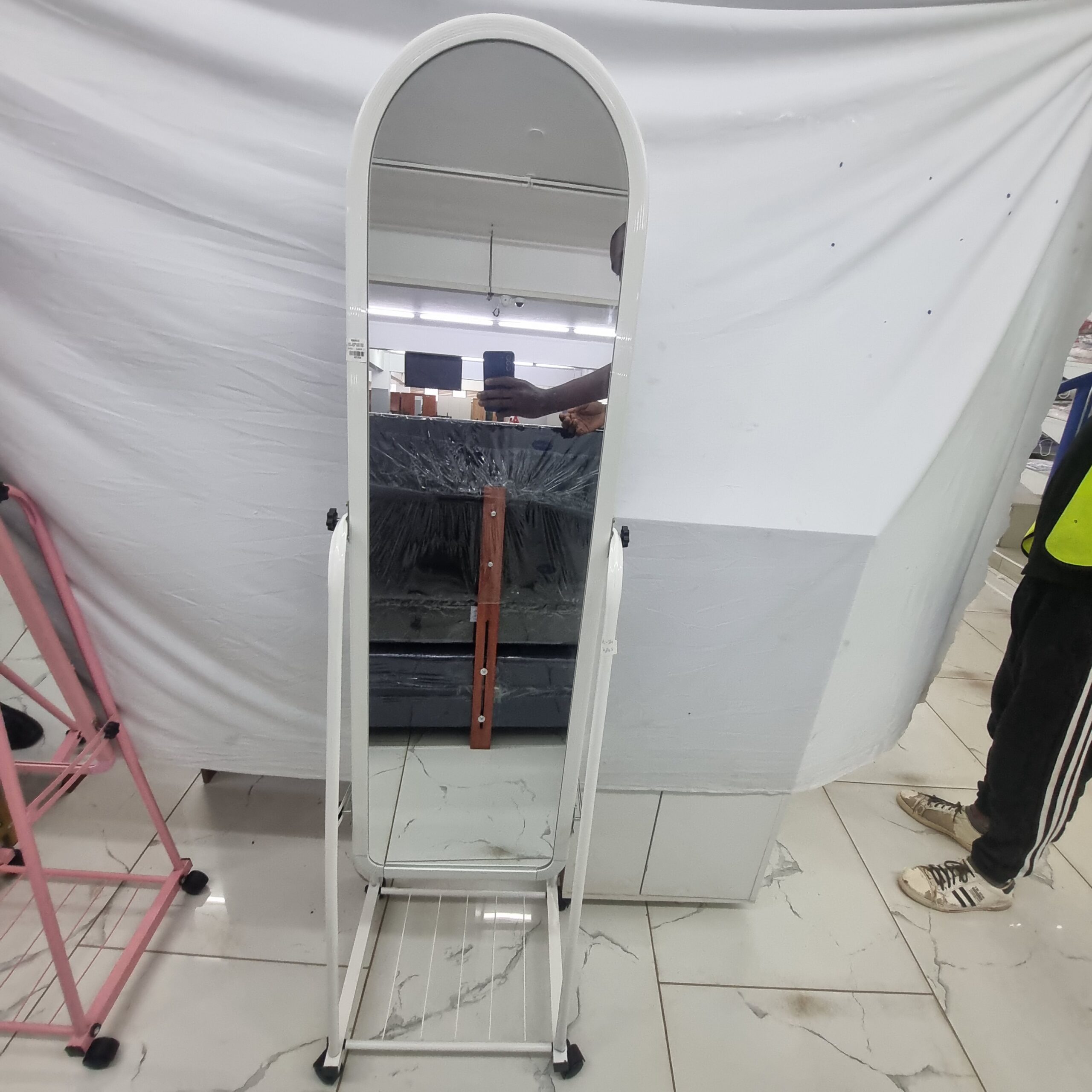 UH Dressing Mirror