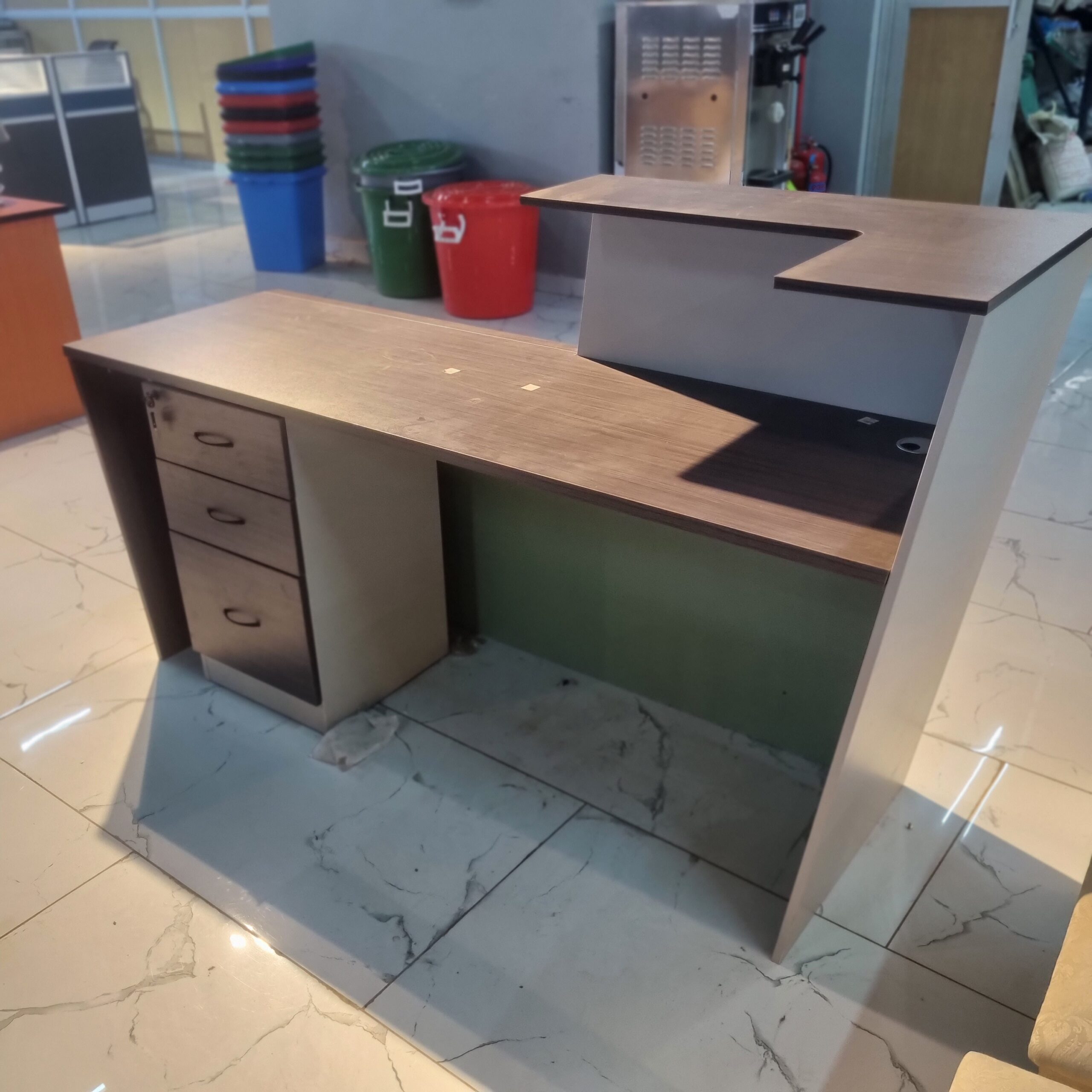 YIT Office Reception Desk