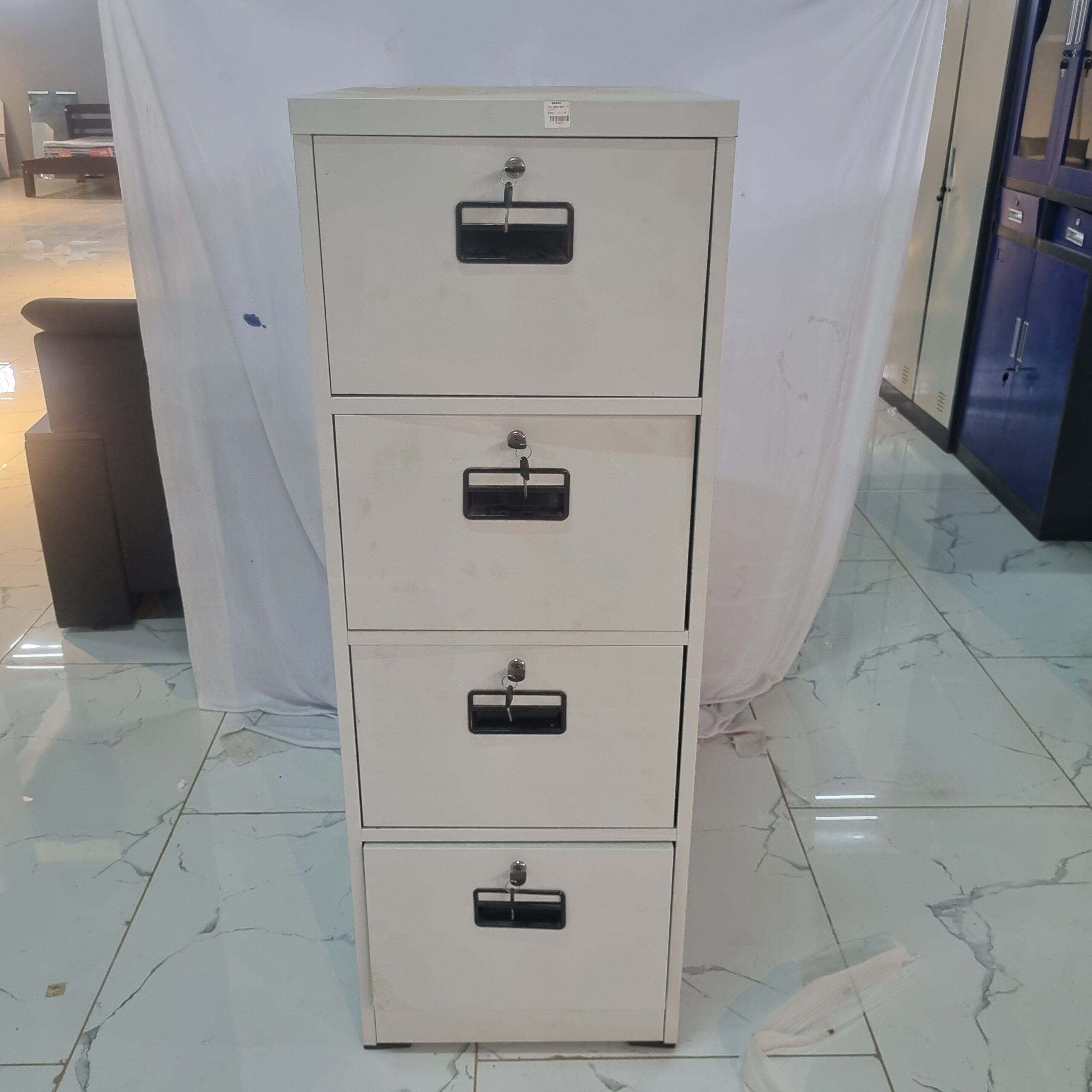 UH Office Cabinet 1302