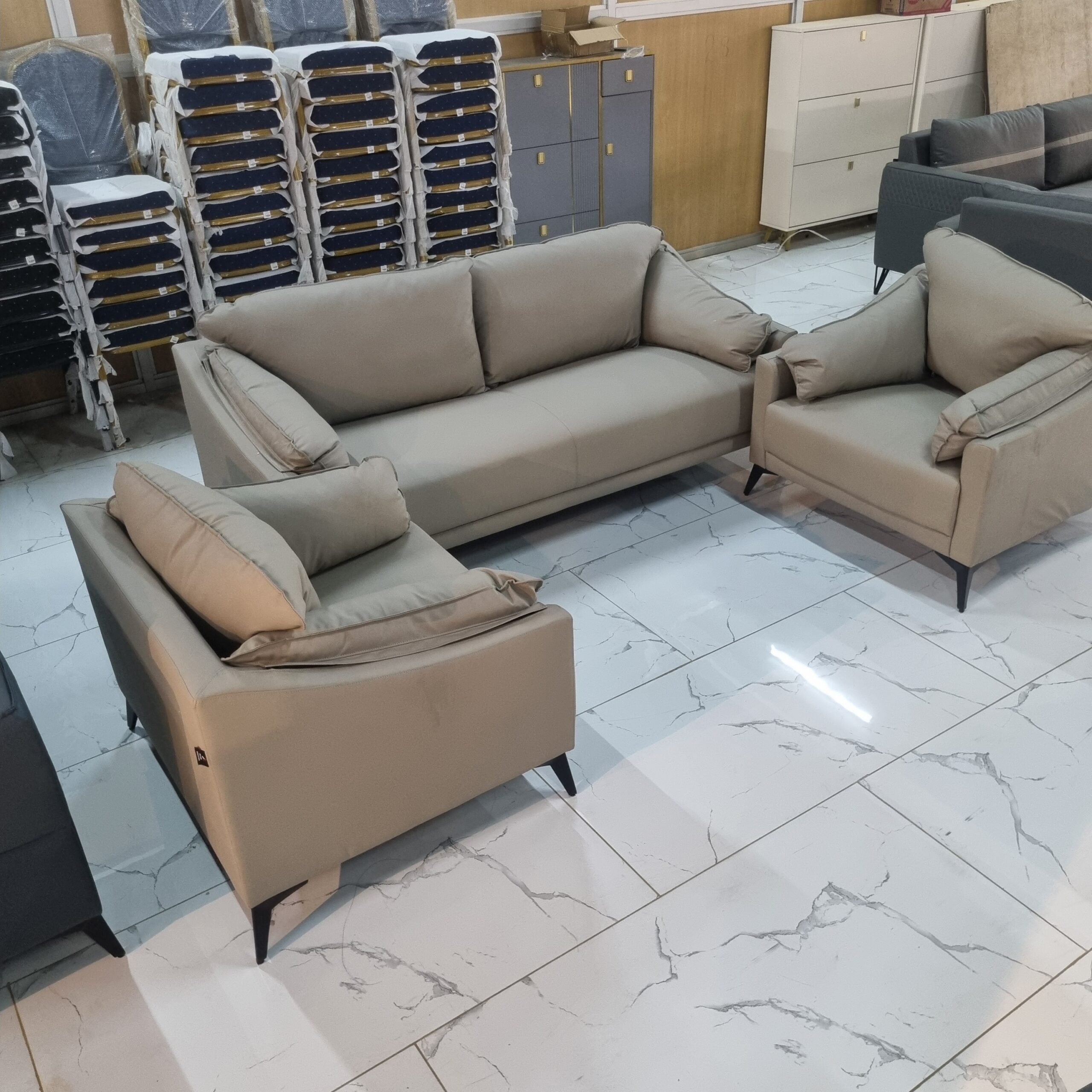 UH Office Sofa 1+1+3