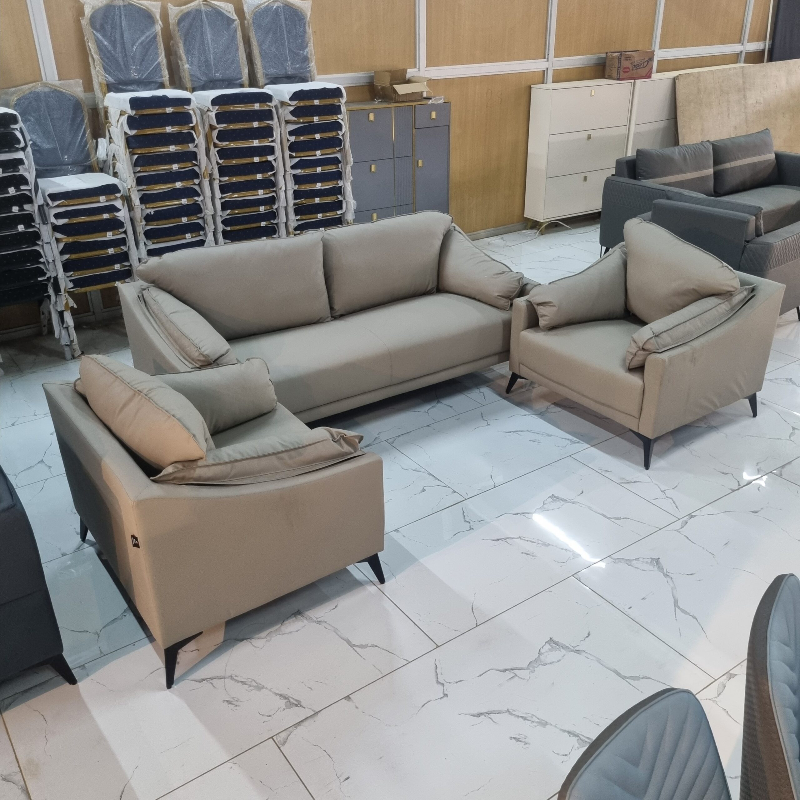 UH Office Sofa 1+1+3